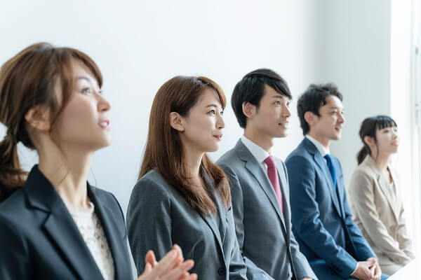 融資とファクタリングは似ているようで全然違う！上手に会社の運営する区別など